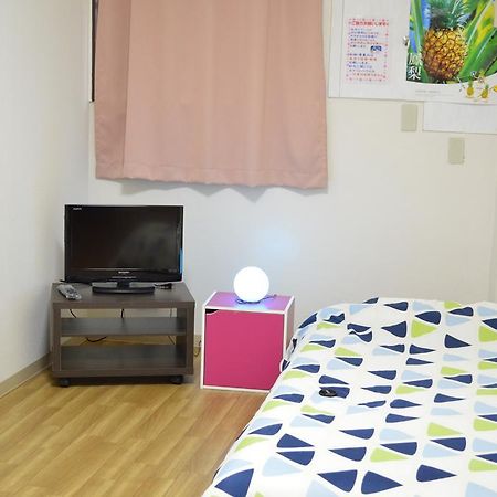 Guest House Fukutomi - Female Only Naha Zewnętrze zdjęcie