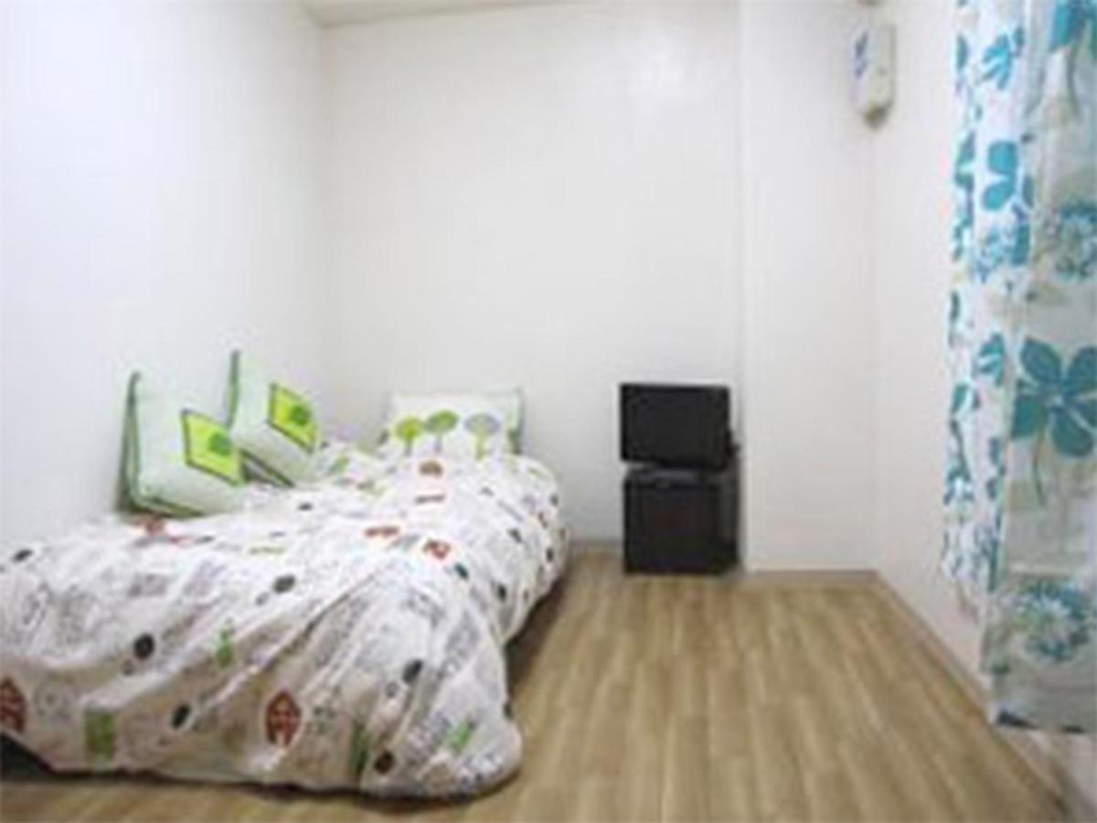 Guest House Fukutomi - Female Only Naha Zewnętrze zdjęcie